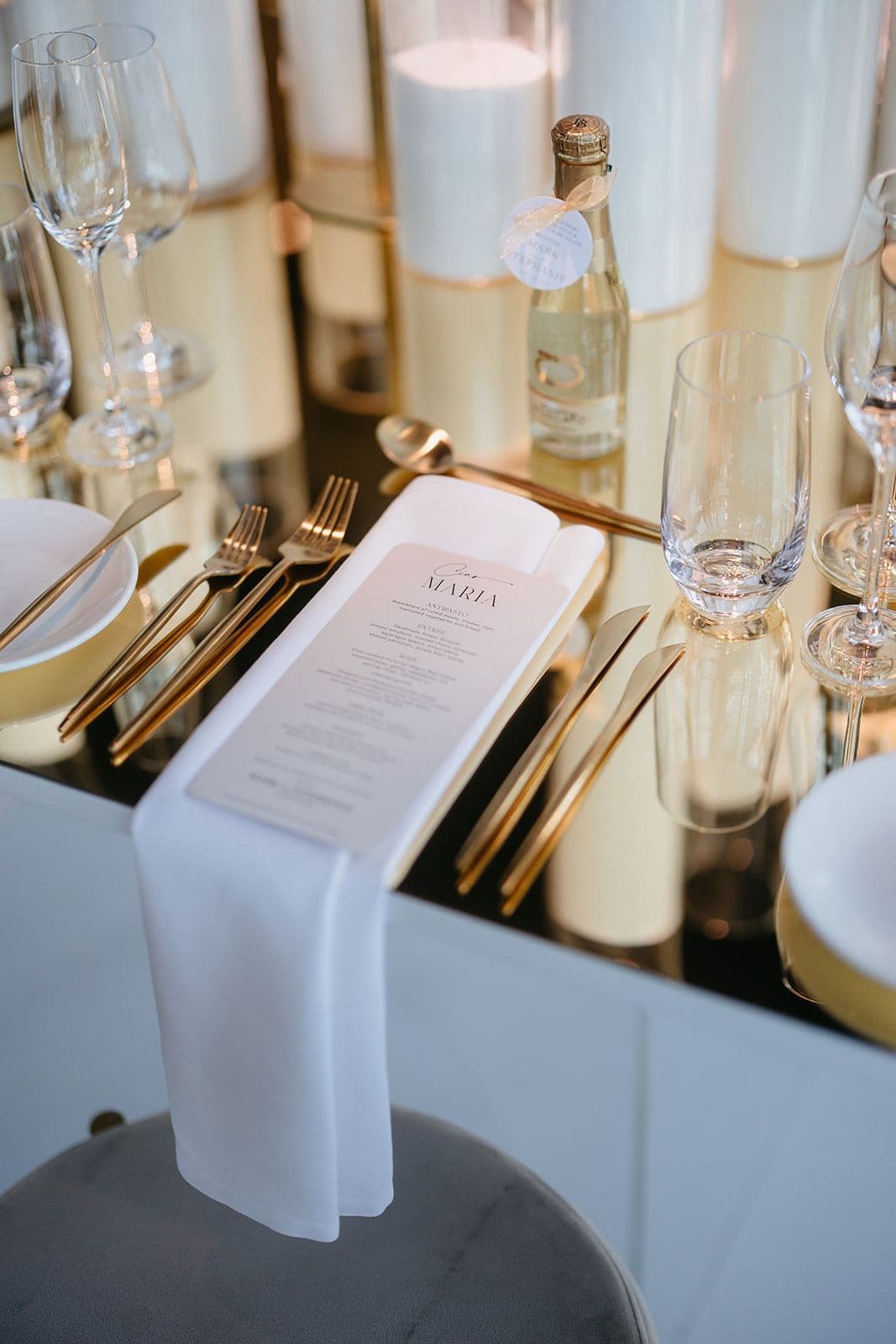 Table Stationery - Image 1